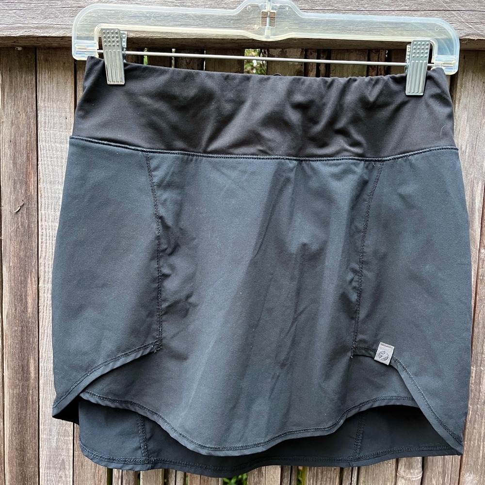 Oiselle Roga running skirt, black, sz 4